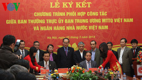 แนวร่วมปิตุภูมิเวียดนามประสานงานกับธนาคารชาติเวียดนาม